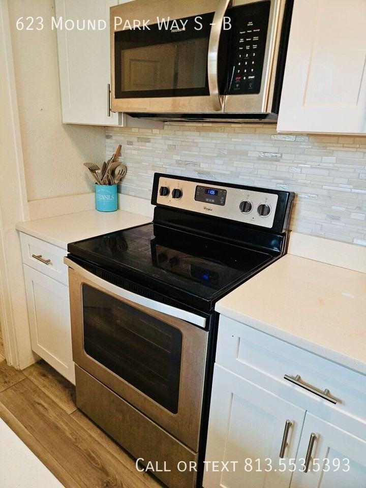 623 Mound Park Way S #B - Photo 5 of 31