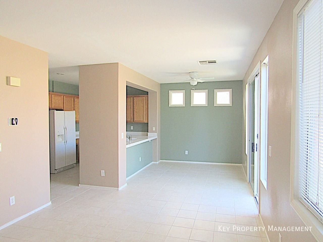 6060 Laughing Creek St - Photo 4 of 34
