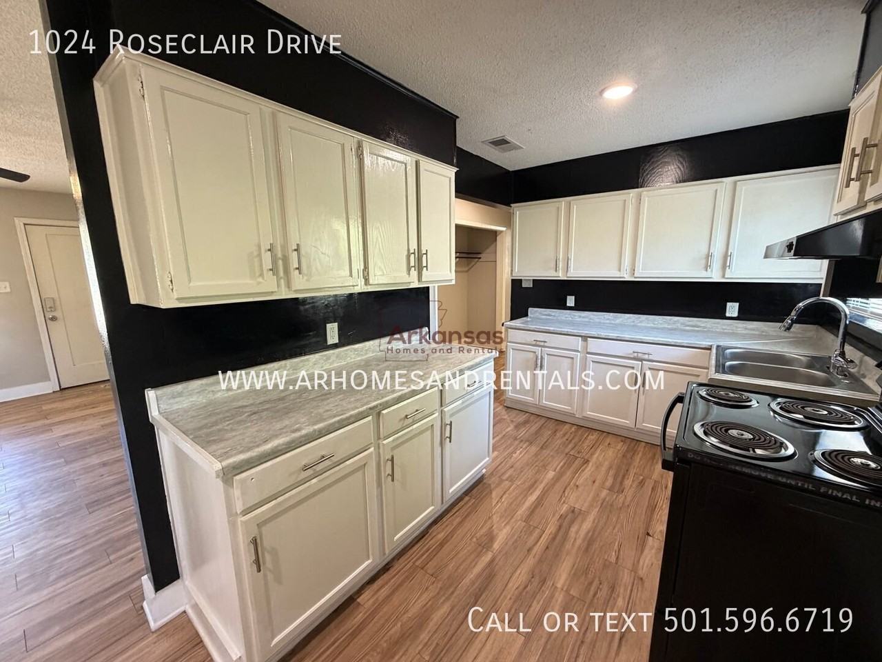 1024 Roseclair Dr - Photo 6 of 14