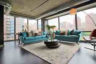 913 S Clark St - Photo 1 of 1
