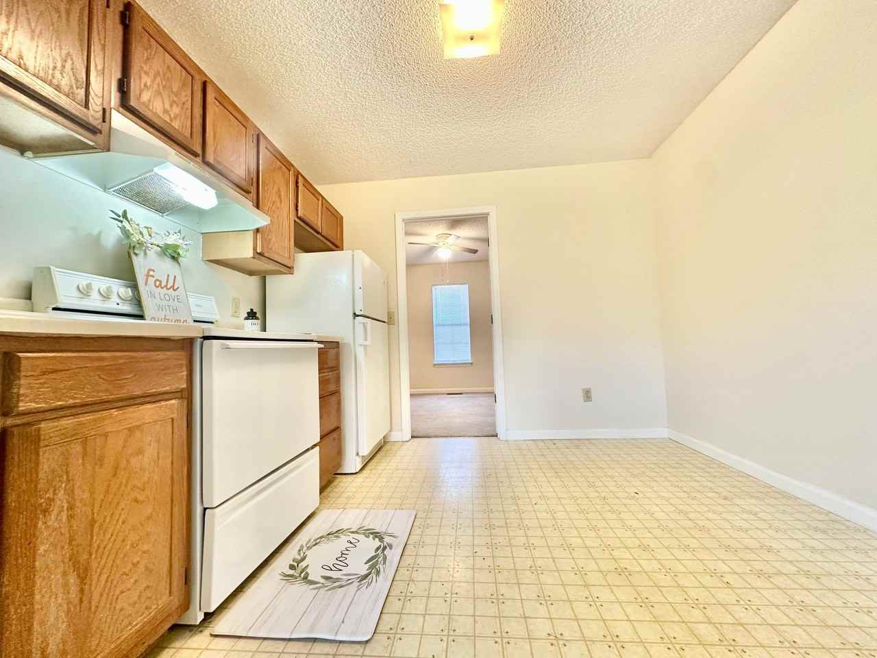 805 Old Gray Station Rd #B - Photo 5 of 10