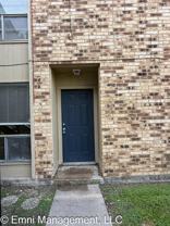 205 Oak Trail Dr #C - Photo 1 of 1