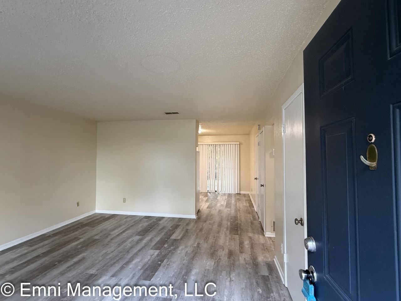 205 Oak Trail Dr #C - Photo 2 of 22