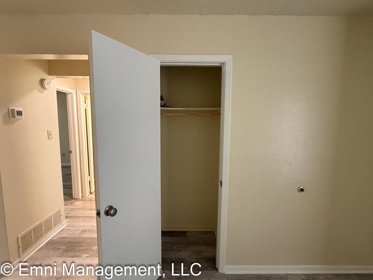 205 Oak Trail Dr #C - Photo 5 of 22