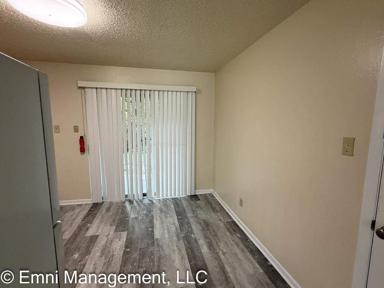 205 Oak Trail Dr #C - Photo 6 of 22
