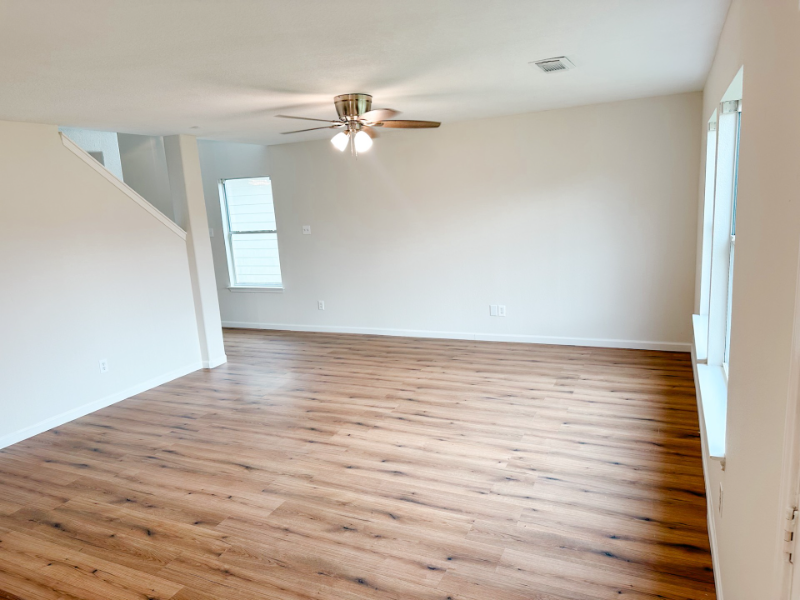 4027 Falvel Cove Dr - Photo 6 of 12