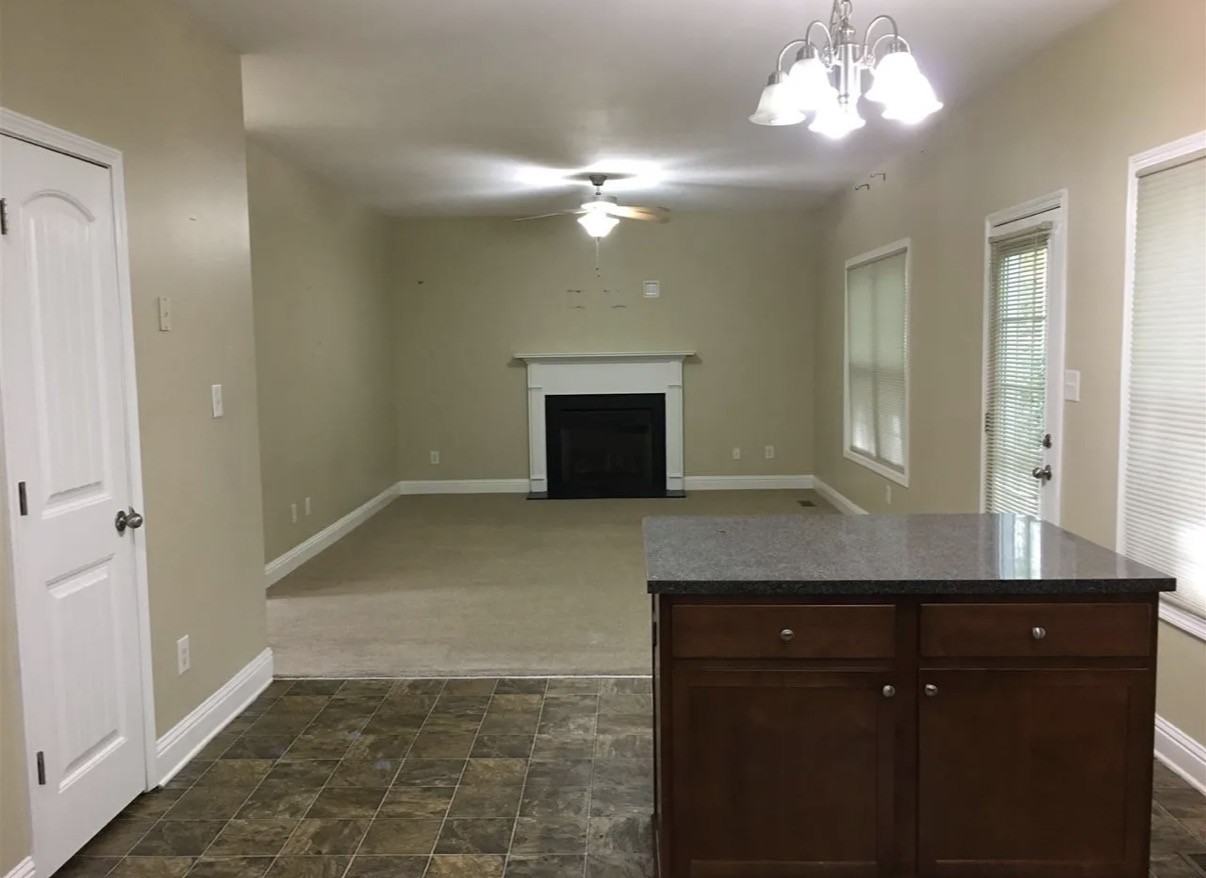 206 W Spring Dr #NA - Photo 4 of 4