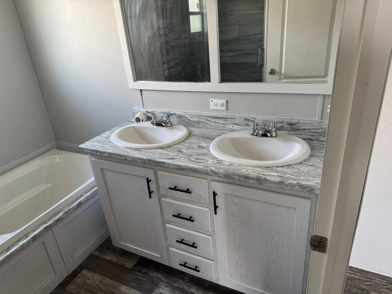 125 Freedom Ln - Photo 6 of 15
