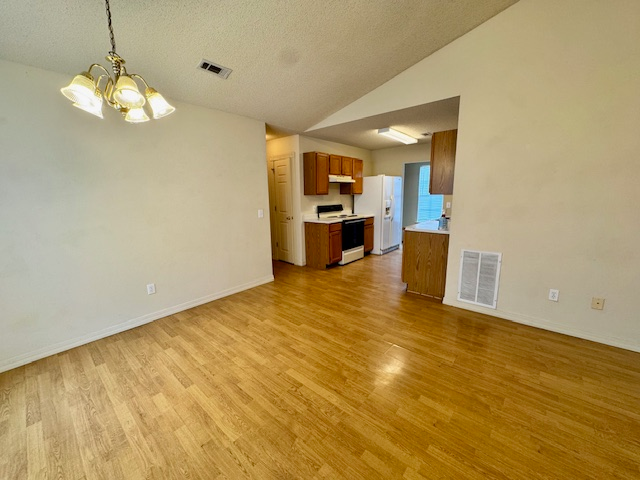 2550 Lost Springs St - Photo 4 of 13