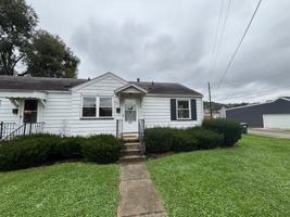 featured image of 552 S 15th St