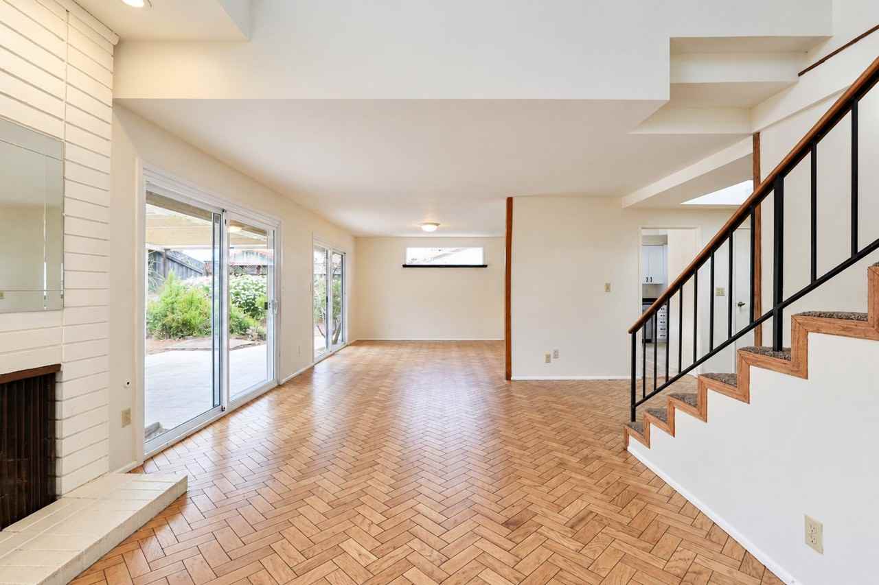 5672 Stresemann St - Photo 4 of 28