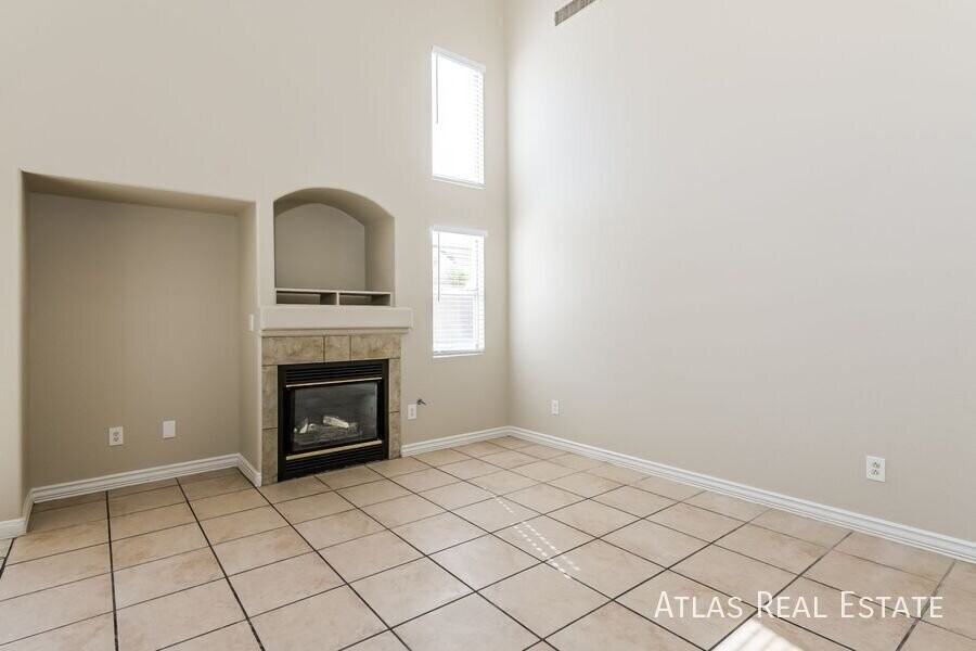 8301 Valleybreeze Ave - Photo 3 of 22