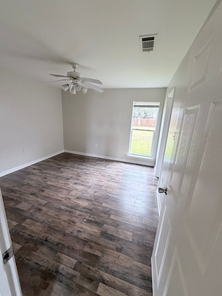 14376 Highway 44 - Photo 4 of 8