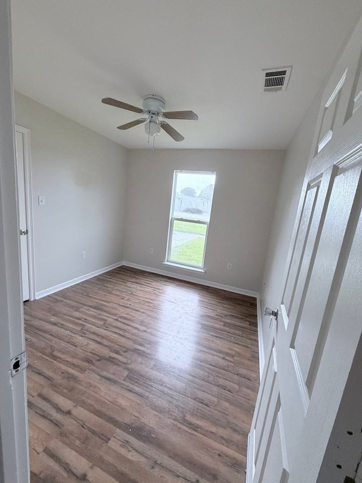14376 Highway 44 - Photo 6 of 8