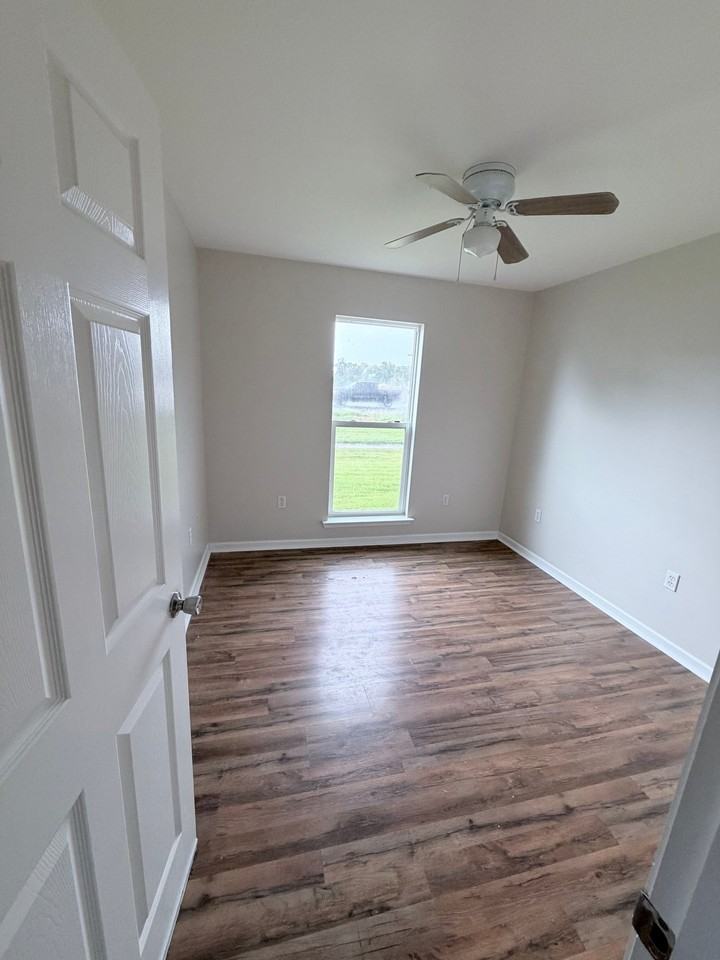 14376 Highway 44 - Photo 7 of 8