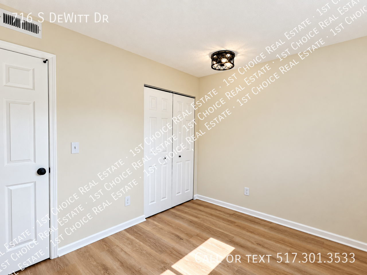 716 S Dewitt Dr - Photo 7 of 11