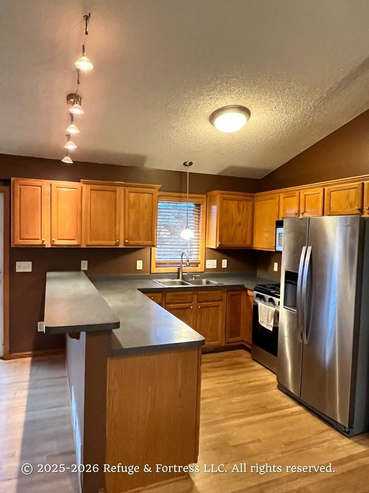 817 Jack Russell Ave - Photo 5 of 16