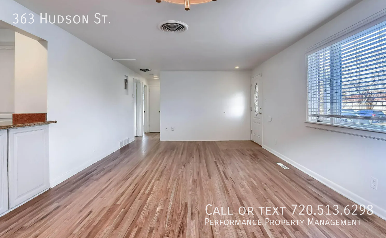 363 Hudson St - Photo 6 of 25