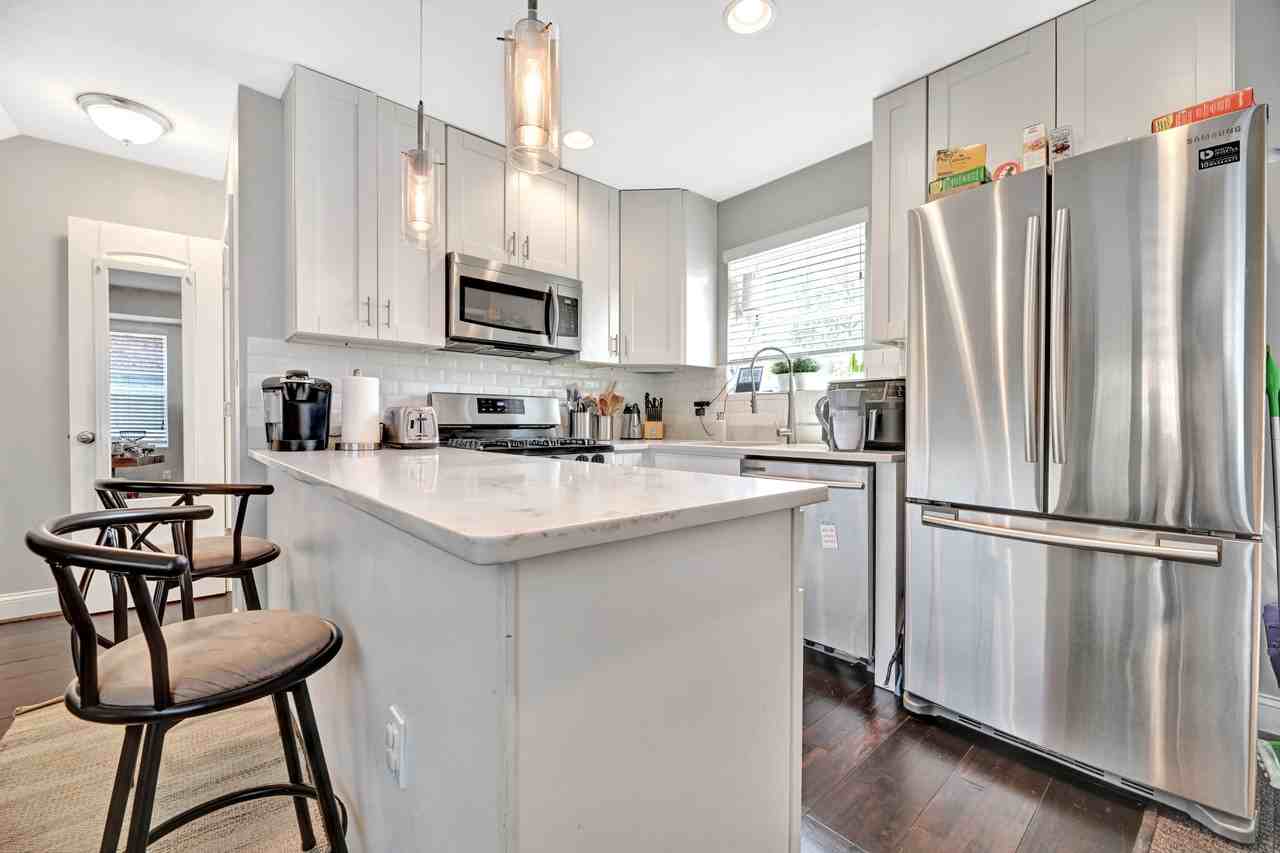 1115 Hamilton St Ne - Photo 4 of 21