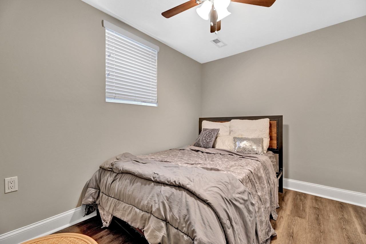 1115 Hamilton St Ne - Photo 6 of 21