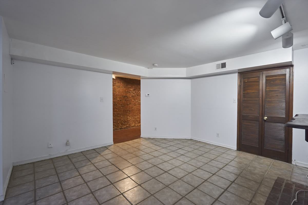 936 P St Nw - Photo 7 of 21