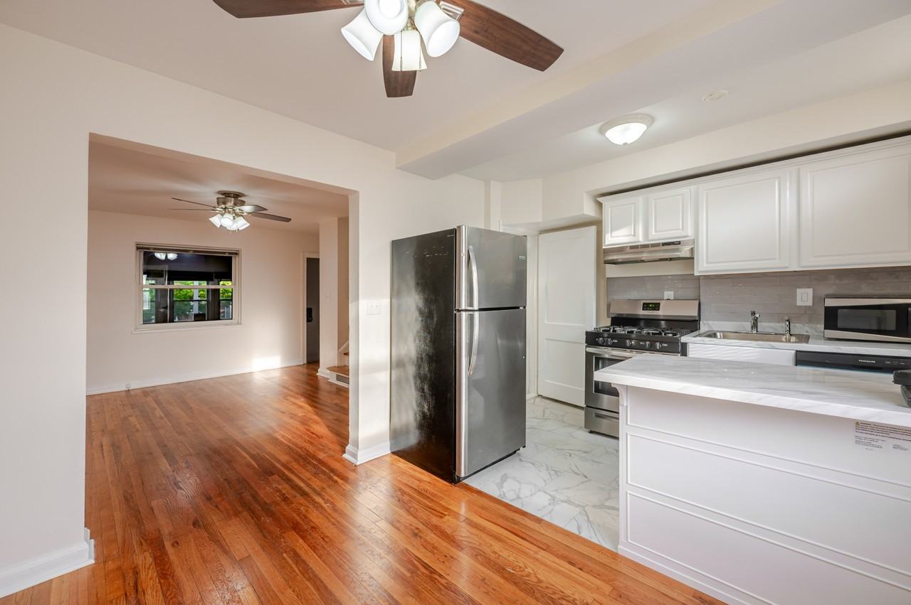 133 33rd St Ne - Photo 5 of 33