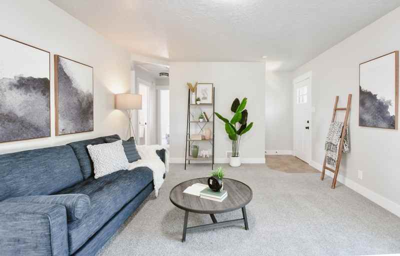 3745 Fowler Ave - Photo 7 of 20