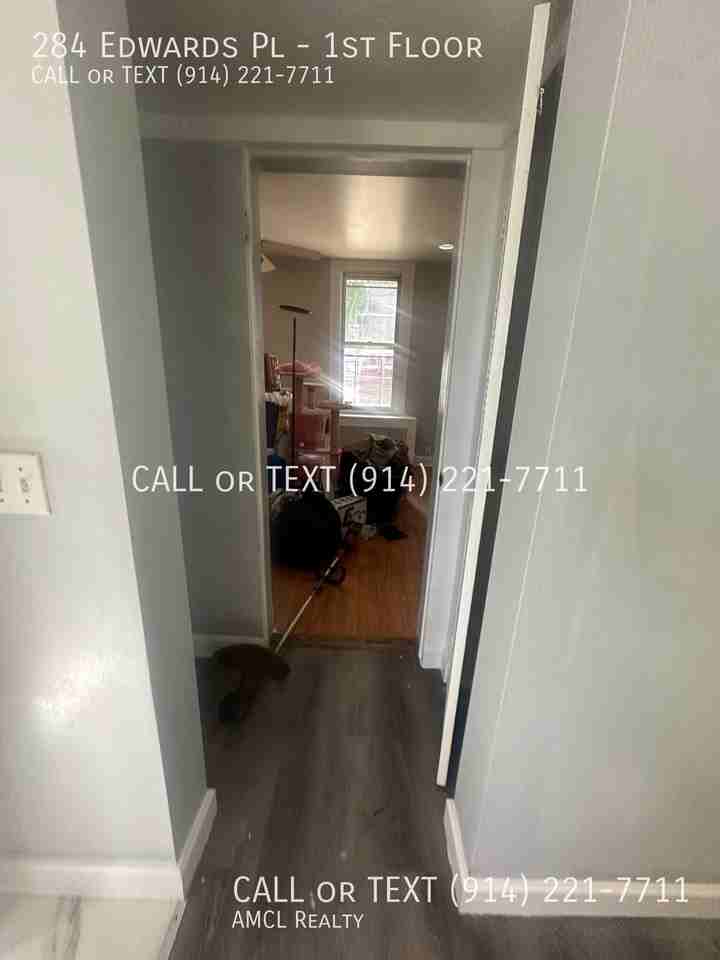 284 Edwards Pl #1stFL