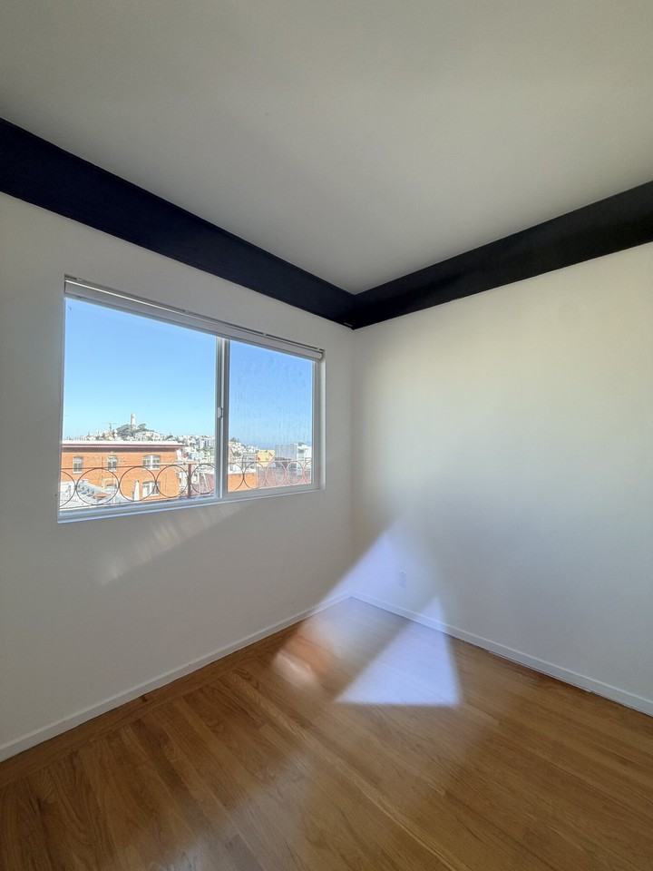 738 Stockton St #6A - Photo 6 of 11