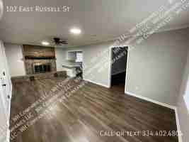 featured image of 102 E Russell St