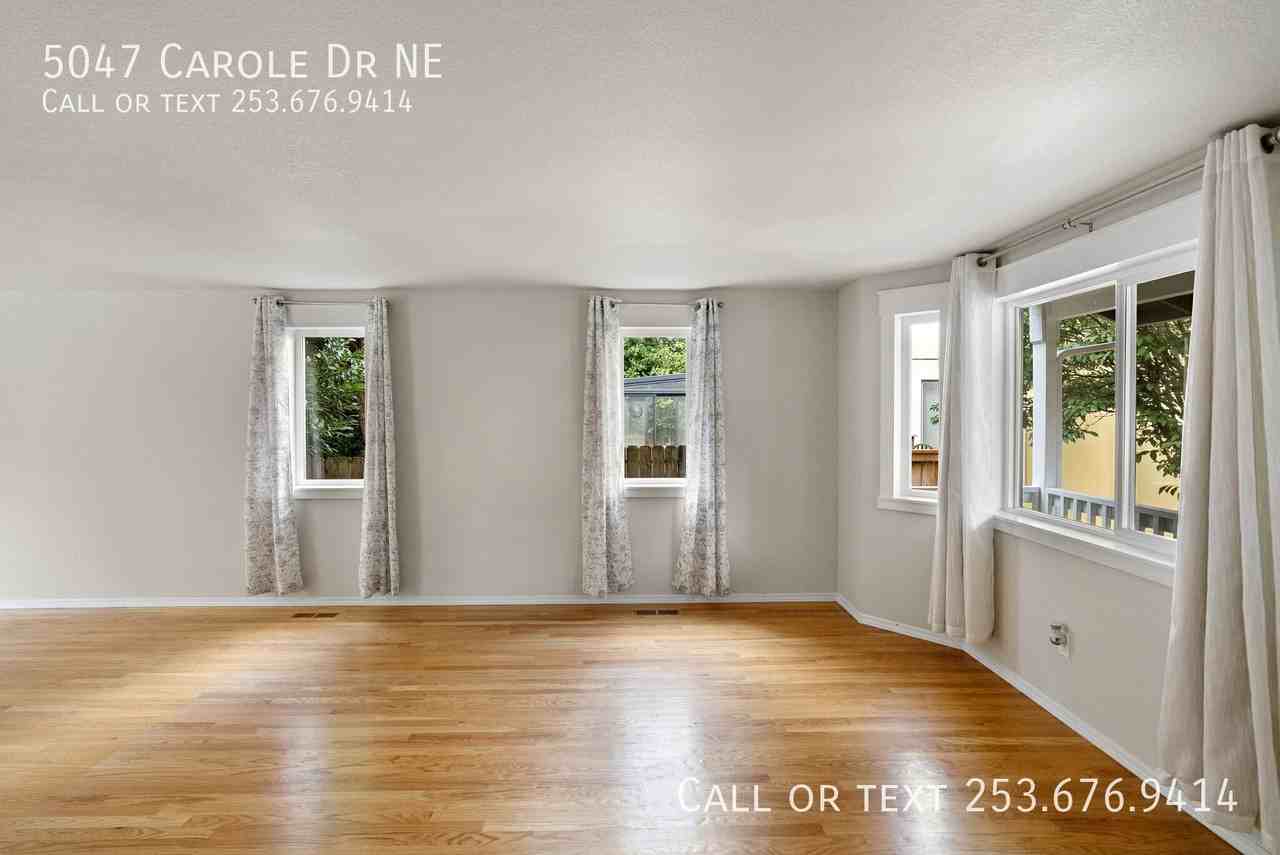5047 Carole Dr Ne - Photo 6 of 31