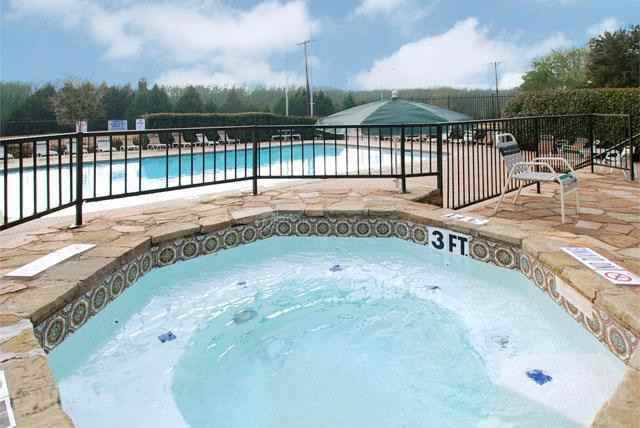 Saddletree Apartments - Photo 3 of 11