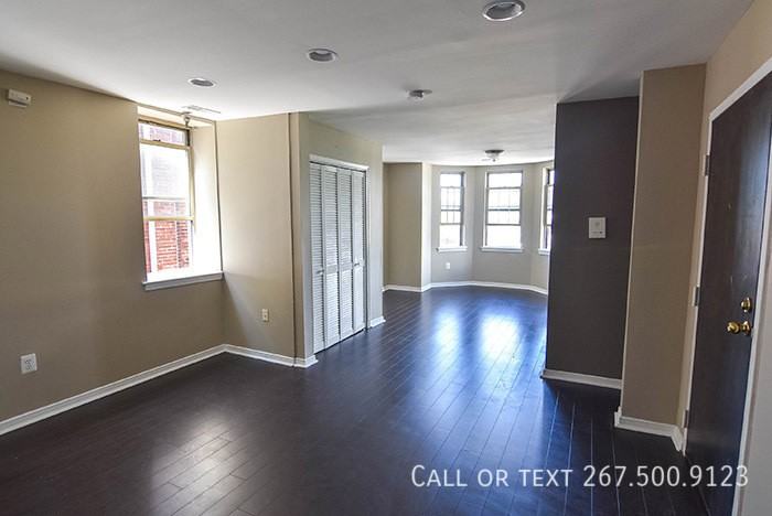 4702 Chestnut St #F - Photo 5 of 19