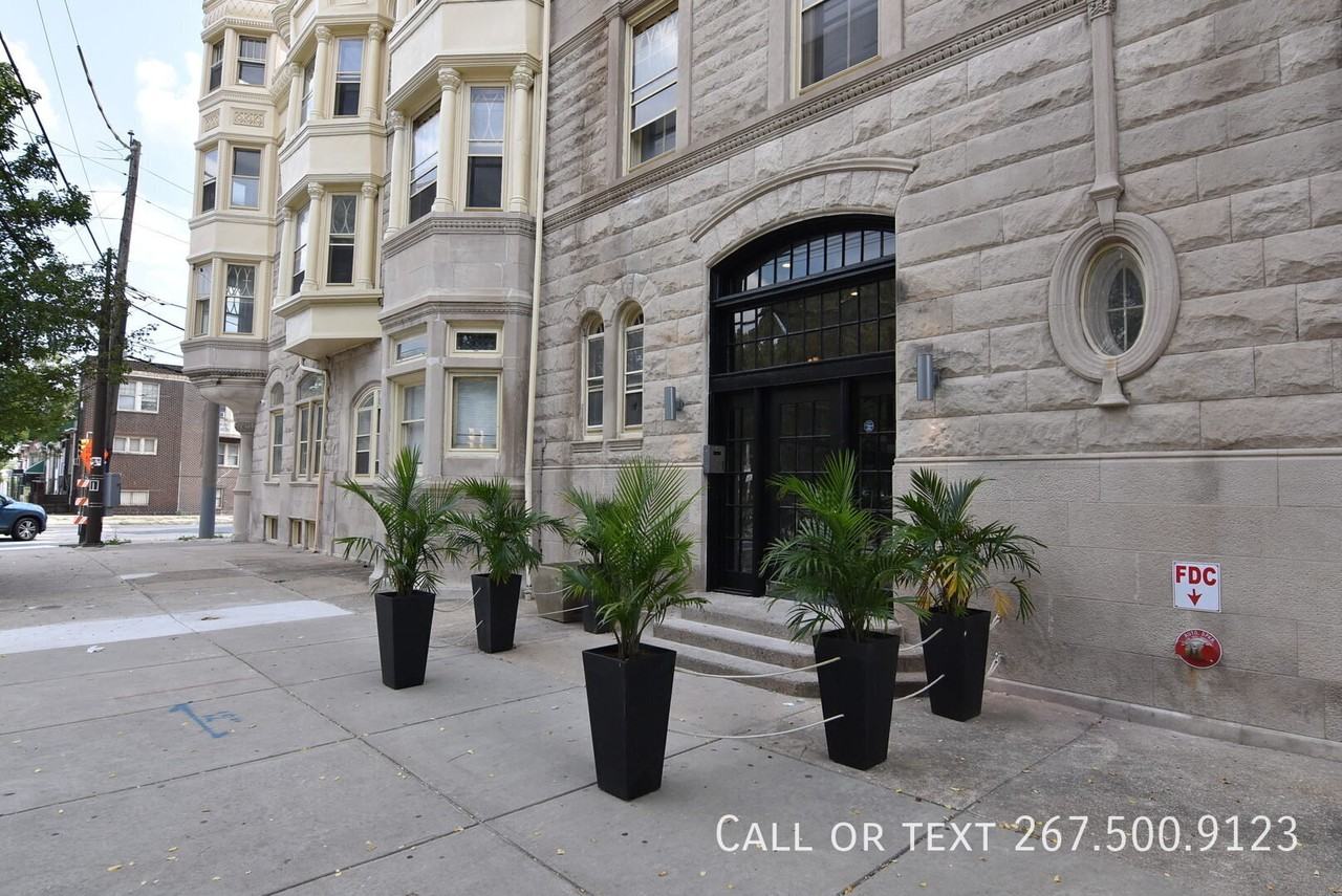 4100 Parkside Ave #4B - Photo 2 of 9