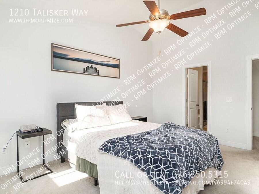 1210 Talisker Way - Photo 5 of 43
