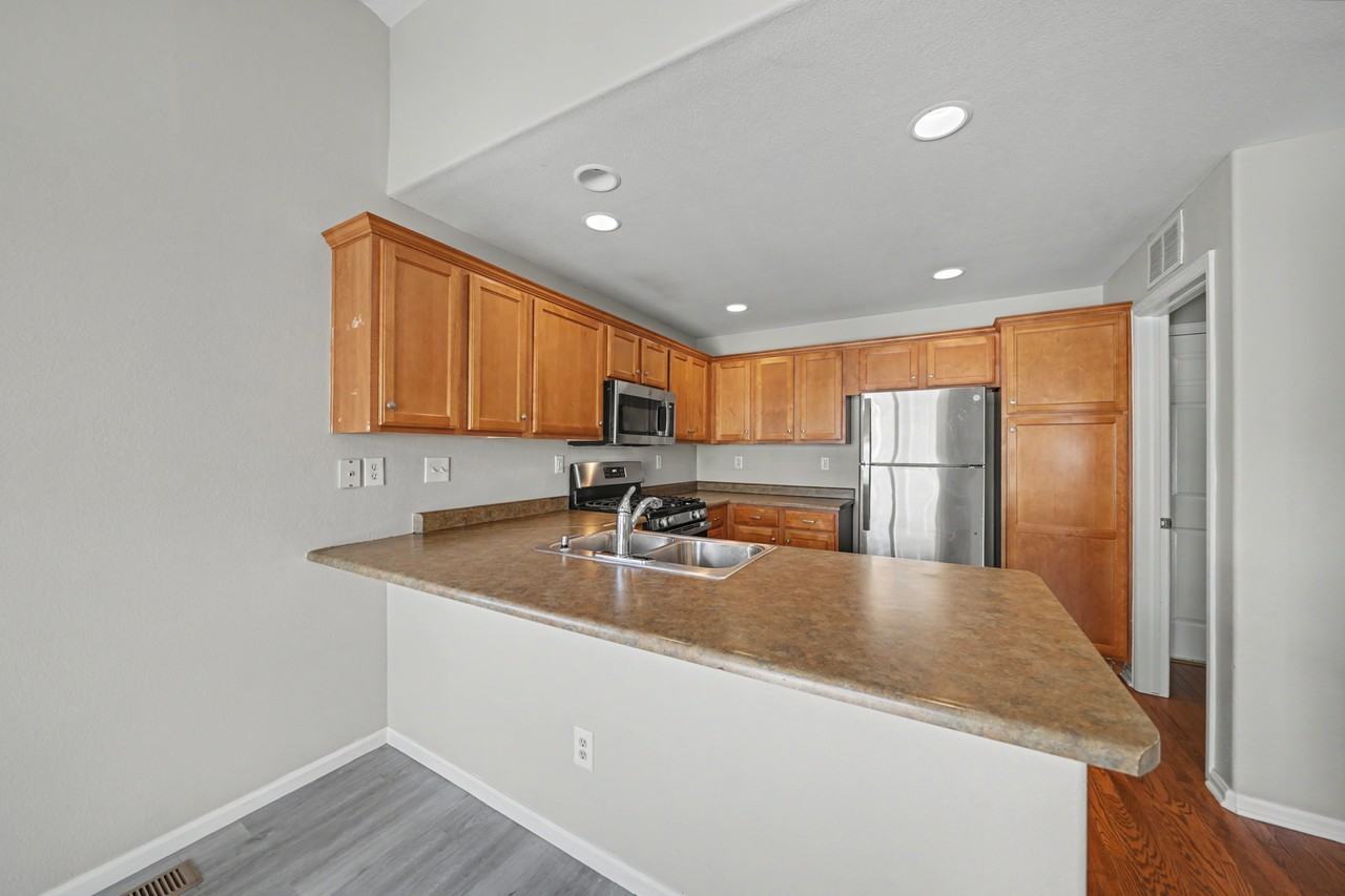 2326 Klein Pl - Photo 5 of 17