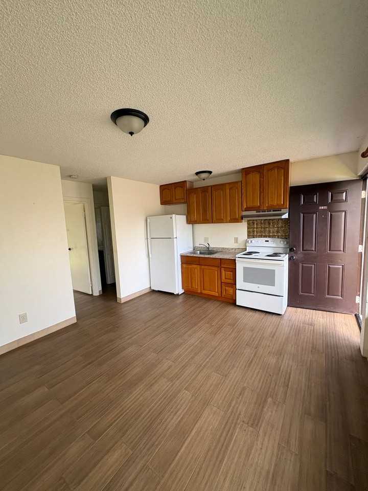 337 Ululani St #107
