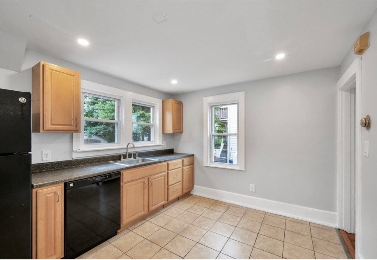 76 Whiton Ave - Photo 7 of 7