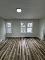 123 N Hague Ave - Photo 1 of 1