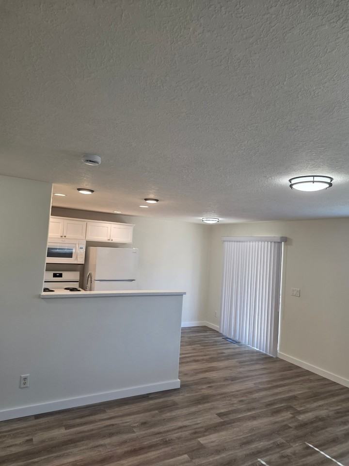 5779 Valleywood Loop Se - Photo 7 of 20