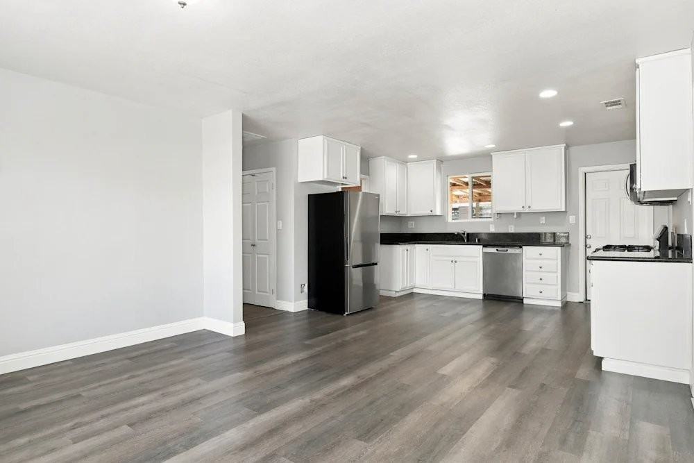 6518 Larry Way - Photo 3 of 9
