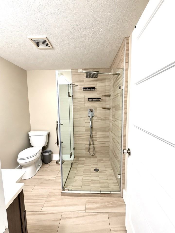 11217 S Hampton Way #A - Photo 5 of 6