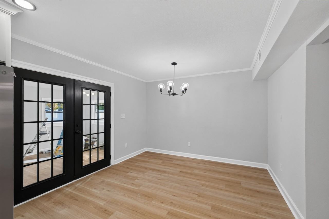 1132 Gladiola Cres - Photo 7 of 20