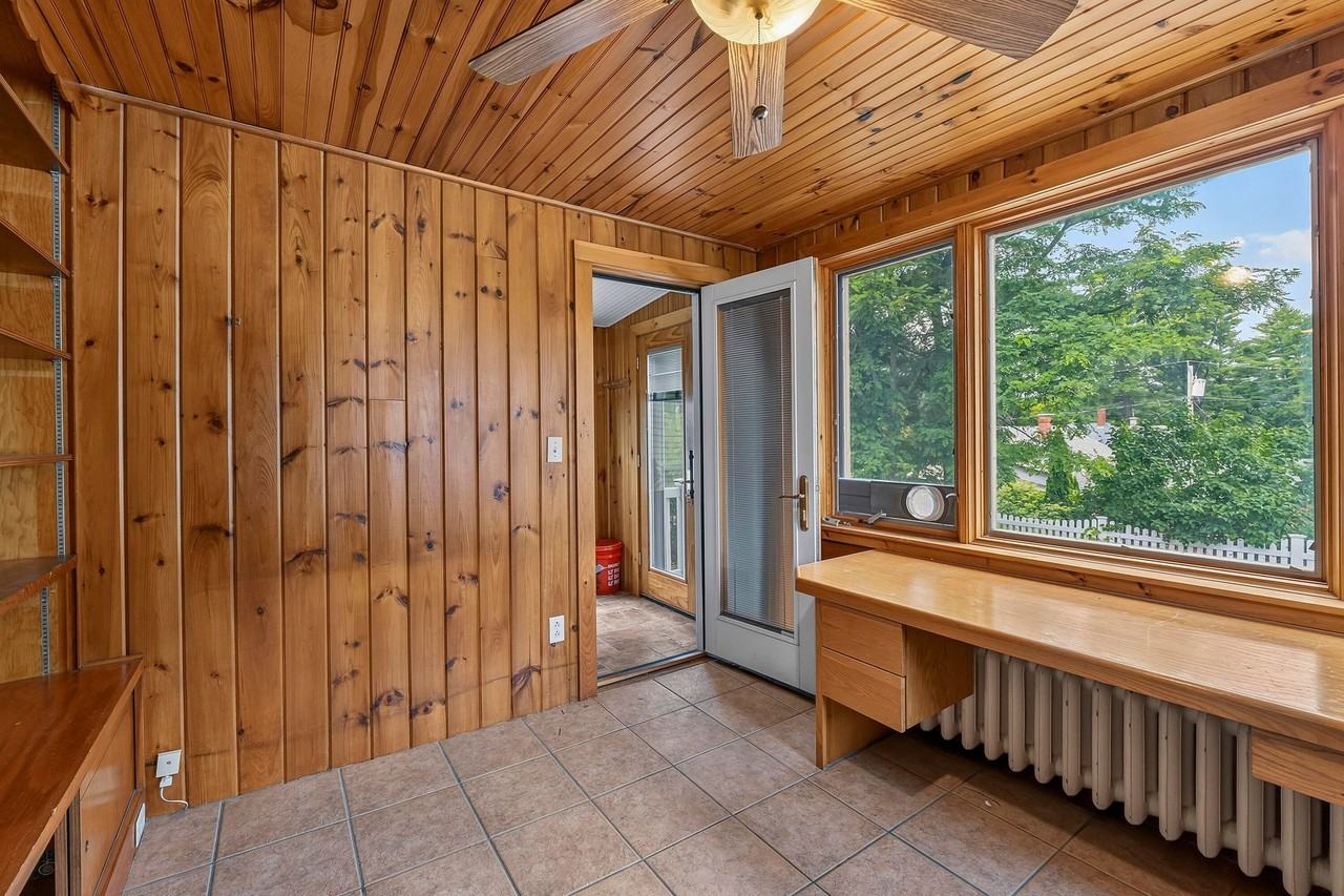 16 Beacon Ave - Photo 3 of 20