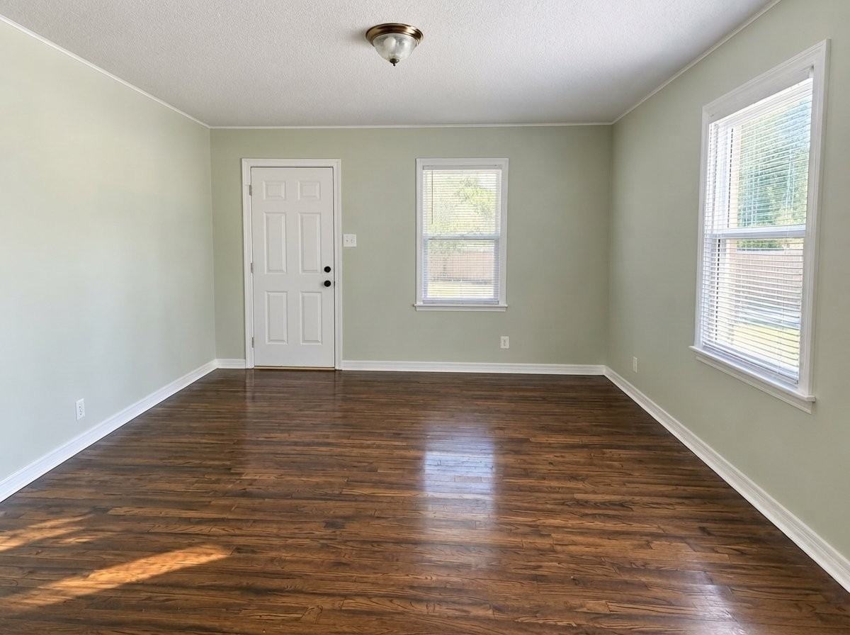 19425 Fort Dade Ave - Photo 2 of 4