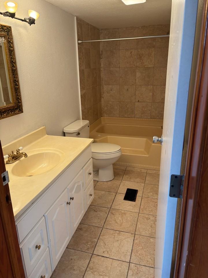 142 Winston Ave - Photo 7 of 13