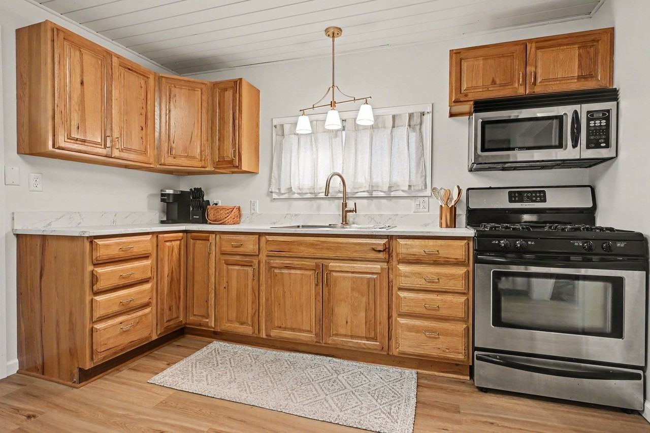 1604 Chestnut Ave - Photo 6 of 20