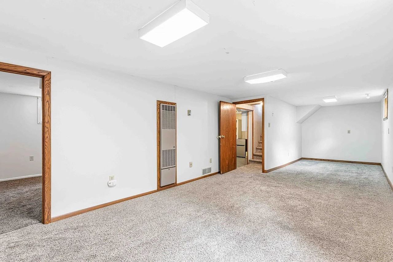 1513 11th St N - Photo 4 of 20