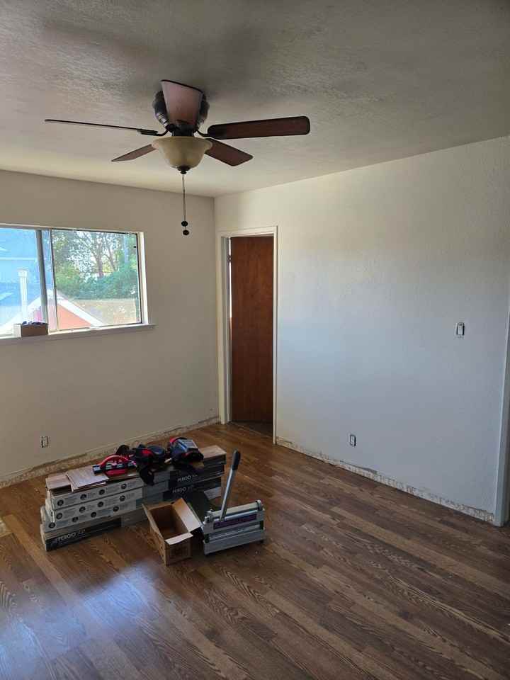 363 Alder St - Photo 7 of 16