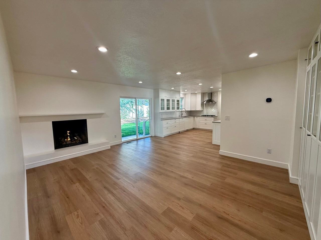 8489 S Sun Valley Dr - Photo 5 of 20